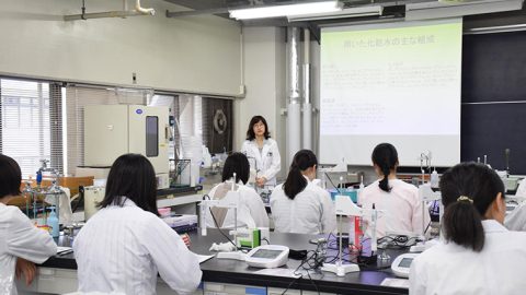 日本女子大学が女子高校生対象に「理学部サマースクール」を開催– 唯一理学部を持つ私立女子大学として、最先端科学に触れる体験の場を提供 —