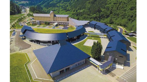 学校見学にVRは今や必須、新しい学校選びのツールとしてぜひ一度体験を。国際高等専門学校に見るポストコロナ時代の新たなキャンパスツアーとは?