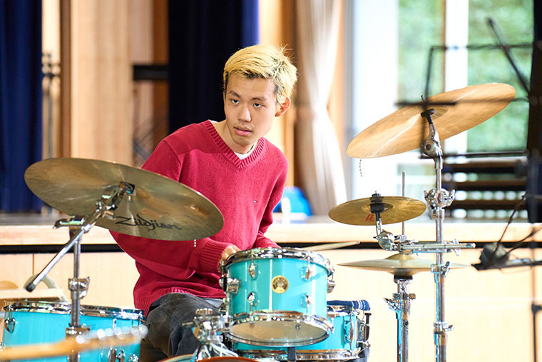 自由な音楽性を謳歌する～学習院大学ジャズ研究会「フライングハウス」～