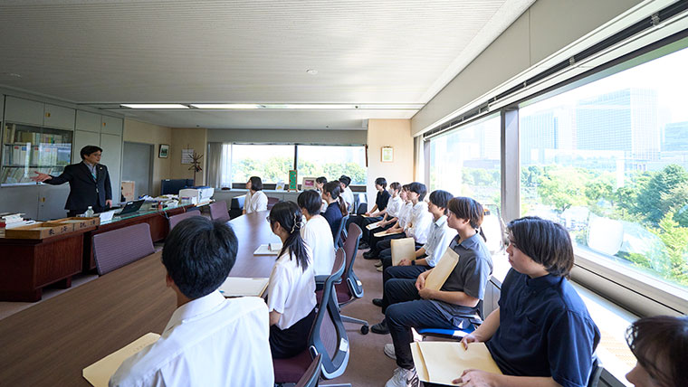 国内でも珍しい、刑務所や少年院などでのフィールドワークを実施　現場ならではの空気感や緊張感を体験できる　立正大学法学部「矯正保護実務フィールドワーク」