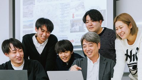 少人数制のきめ細かな教育で主体性とグローバル感覚を養う─北海商科大学