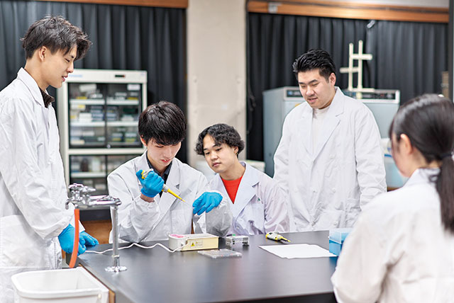 本場・北海道での現場体験があなたを変える─酪農学園大学