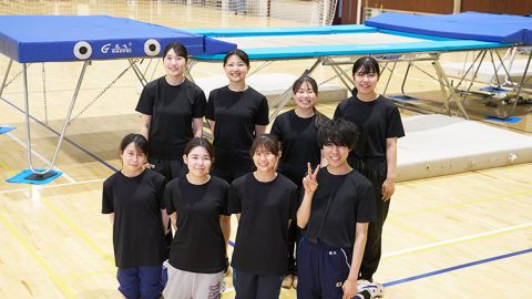 美しく高く跳べ！～学習院大学トランポリン競技部～
