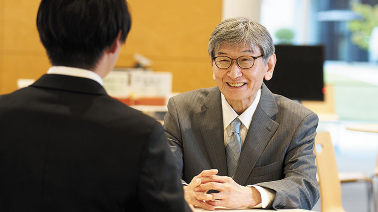 分野を超えて、社会に求められる人材を育てる　学部教育と接続し、学生の可能性を大きく広げる独自のキャリア教育─福岡大学