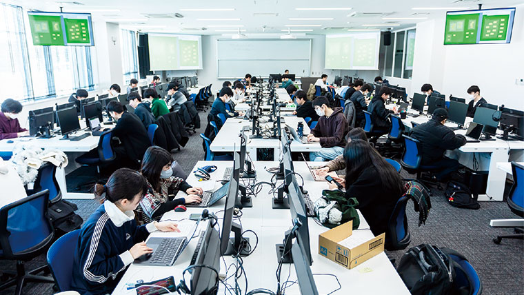 データを活用した社会課題の解決を実践 高度DX専門人材の育成拠点で学ぶ─公立千歳科学技術大学 データを活用した社会課題の解決を実践 高度DX専門人材の育成拠点で学ぶ─公立千歳科学技術大学