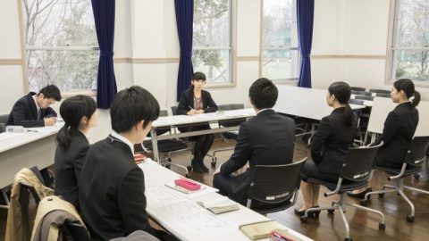 武蔵大学が卒業生による実践的なキャリアサポート「武蔵しごと塾 ～本番直前！模擬面接トライアル～」を開催